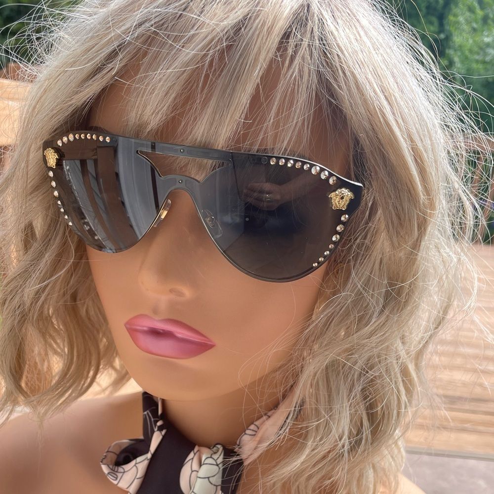 Versace Sunglasses - Picture 3 of 10